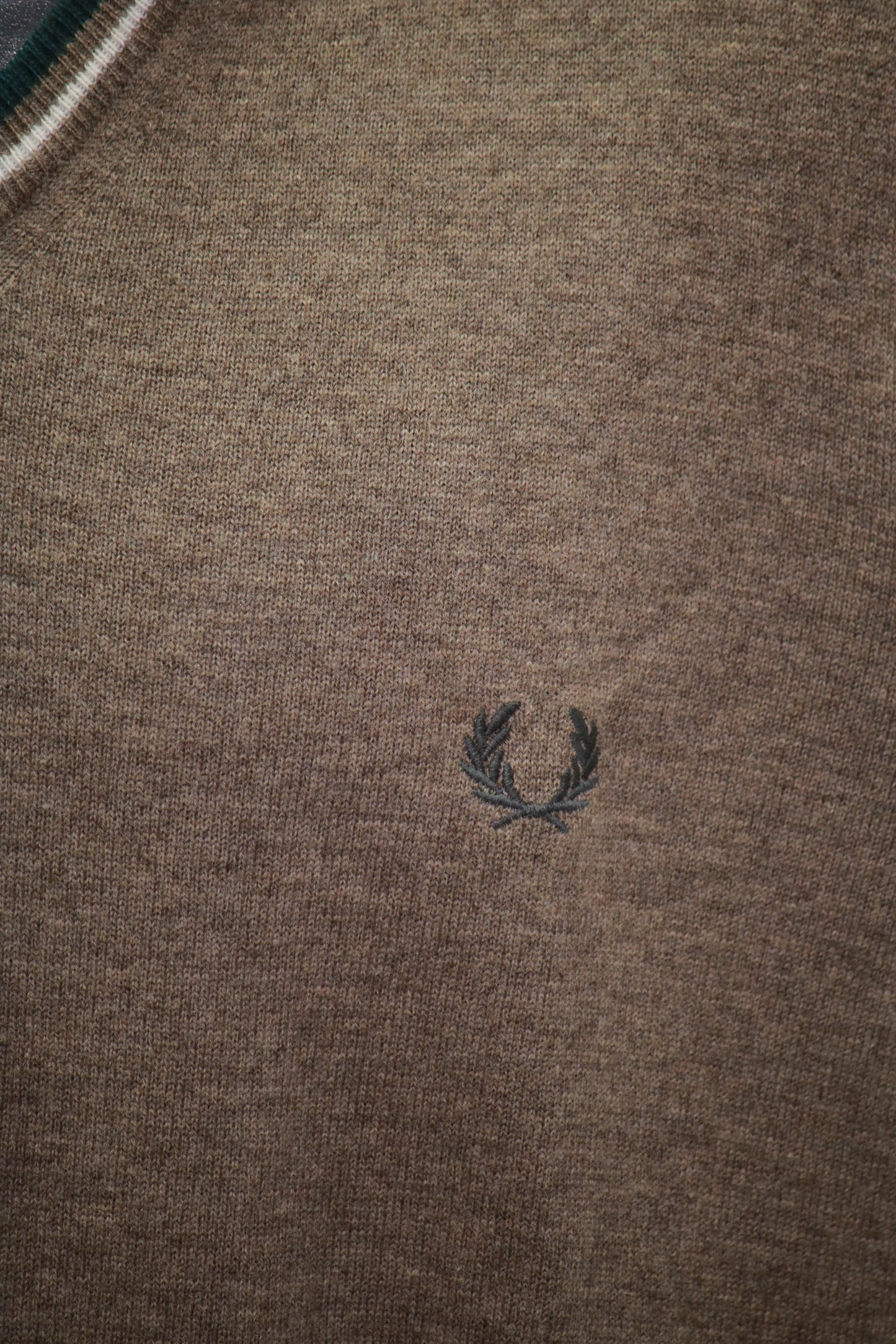 Maglia lana collo a V