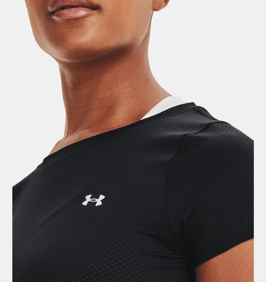 Under Armour T-shirt U:A. HeatGear Tessuto in mesh con struttura pinhole offre una traspirabilità e assorbe il sudore