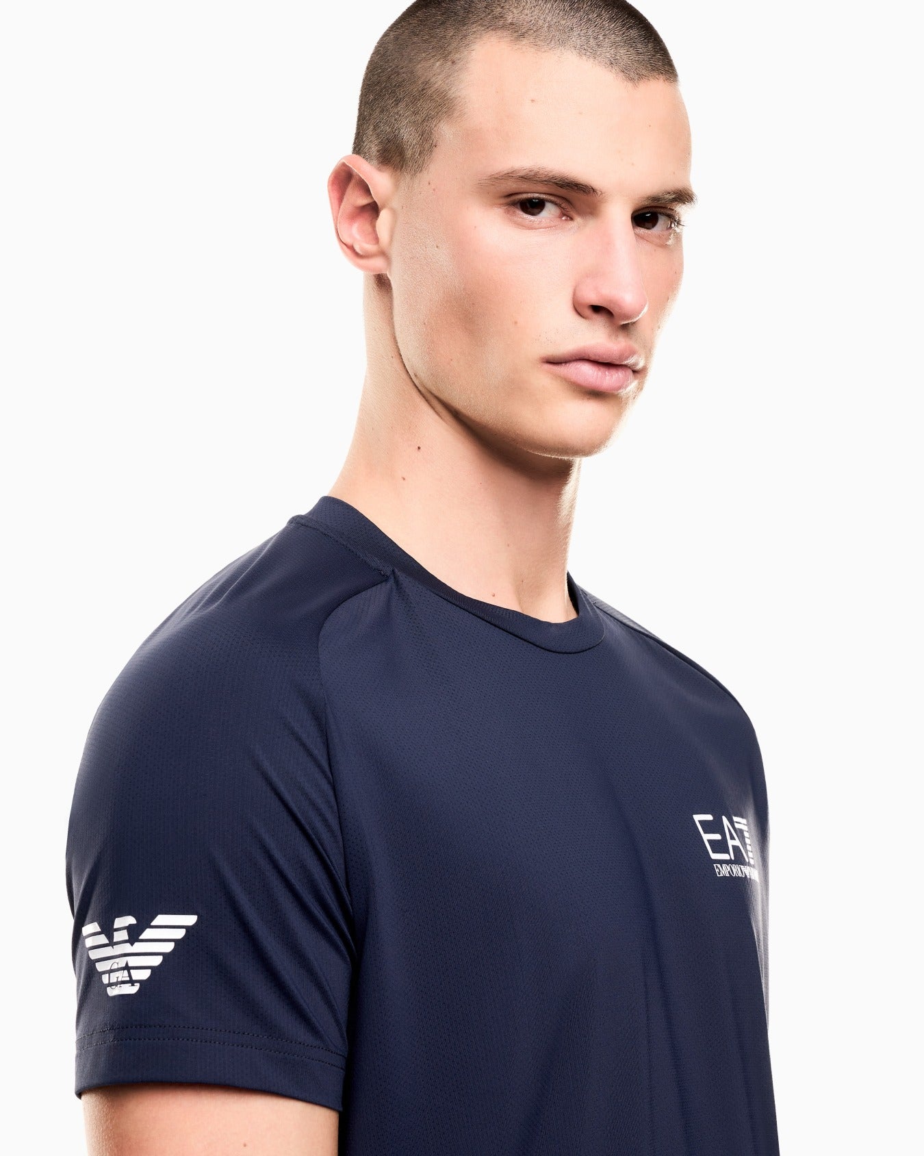 EA7 T-shirt realizzata in tessuto tecnico VENTUS7