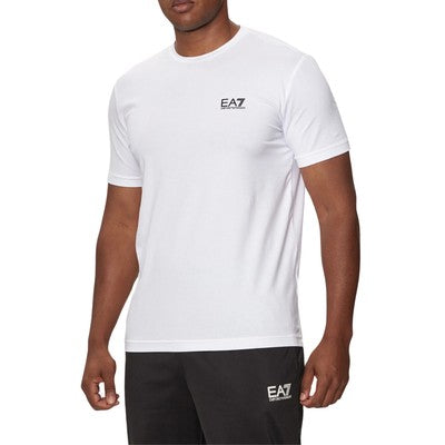 EA7 T-shirt dallo spirito minimal, realizzata in morbido e confortevole cotone Pima.