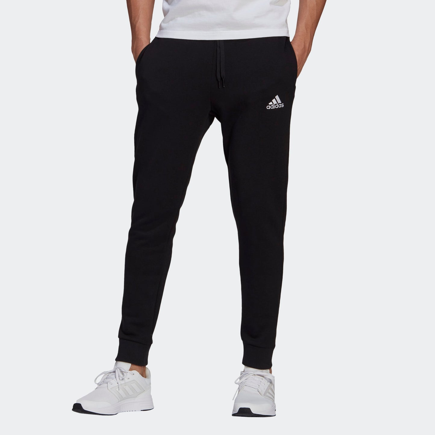 Adidas pantalonefelpa con polsino logo piccolo m sl fl tc pt black con logo piccolo68