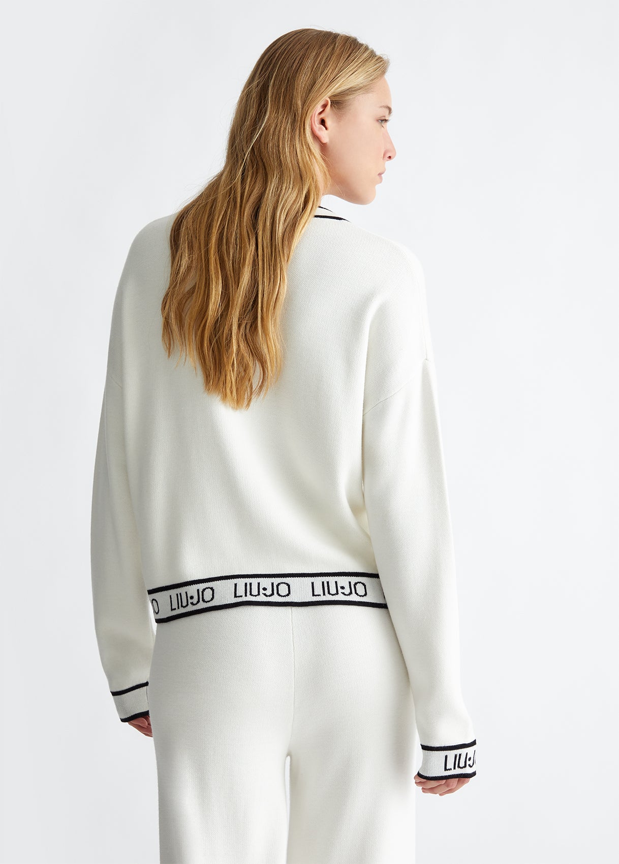 Liu-jo maglia scollo a V in misto seta con loghi